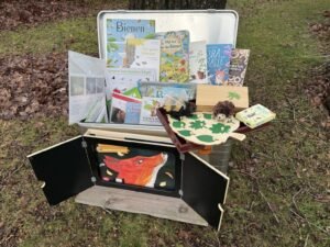 Mehr über den Artikel erfahren Cuxhavener Imker machen Natur erlebbar – Naturkoffer für Kinder